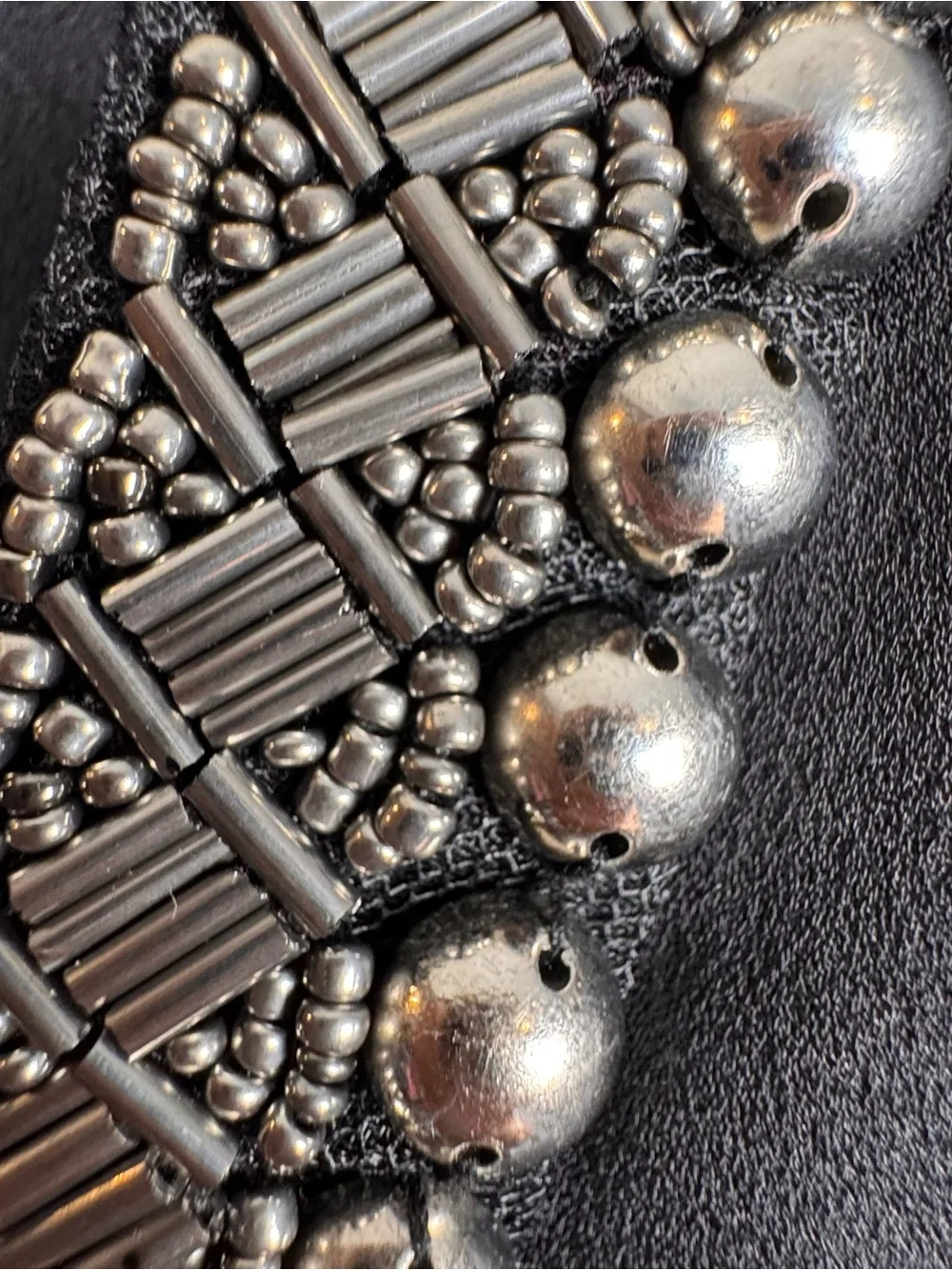 XOXO Black Beaded Keyhole Zip Front Sleeveless Top Blouse Size M - Picture 4 of 8